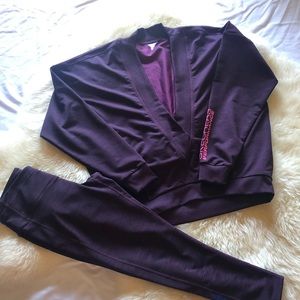 Sketchers leggings and sweaters